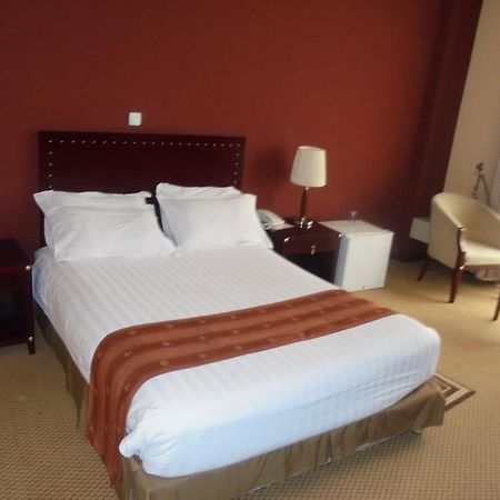 Soramba Hotel Business Plc 亚的斯亚贝巴 外观 照片
