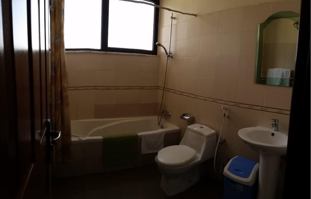 Soramba Hotel Business Plc 亚的斯亚贝巴 外观 照片