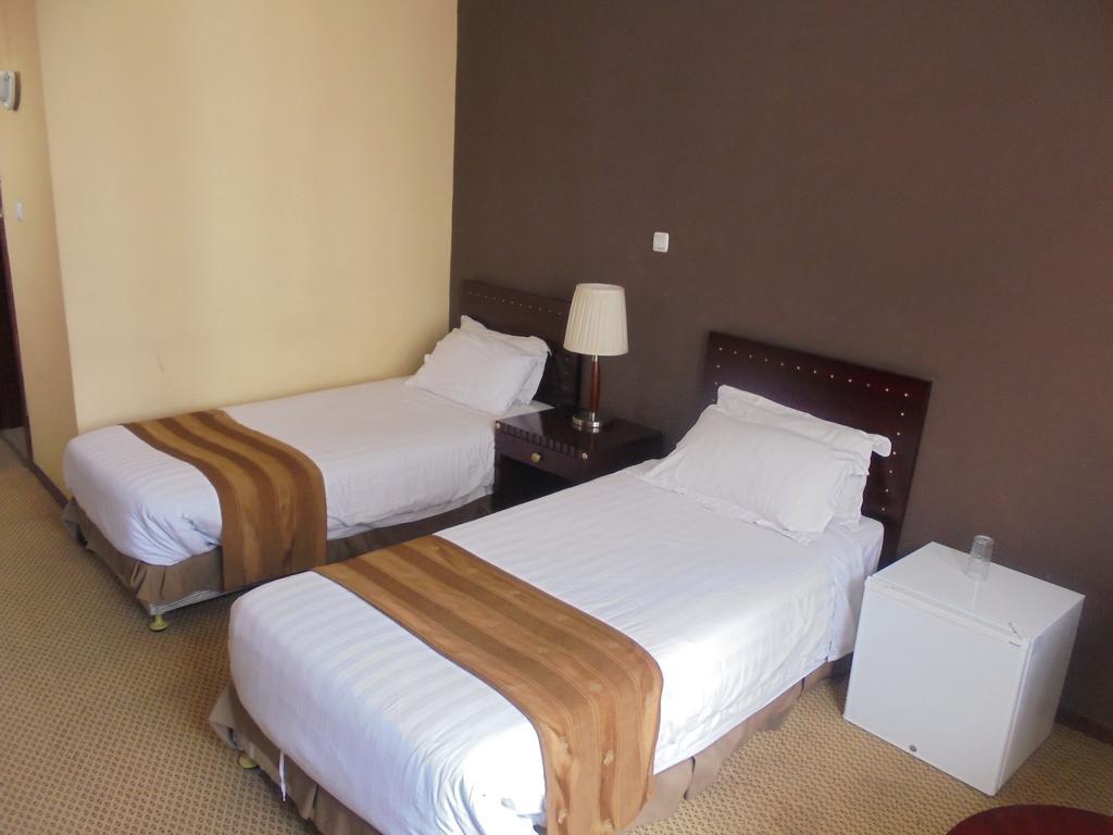 Soramba Hotel Business Plc 亚的斯亚贝巴 外观 照片