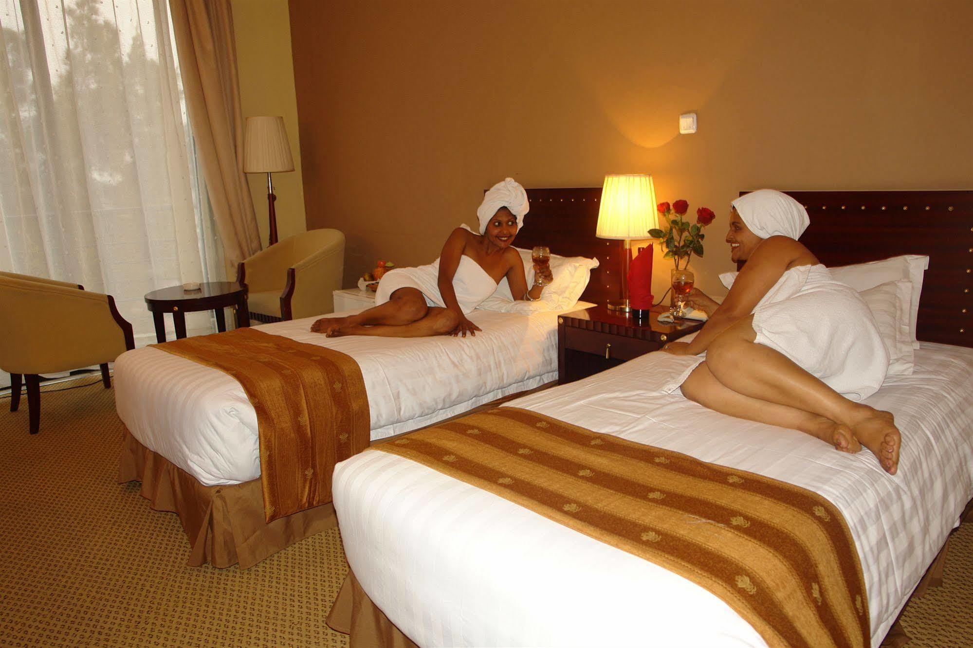 Soramba Hotel Business Plc 亚的斯亚贝巴 外观 照片